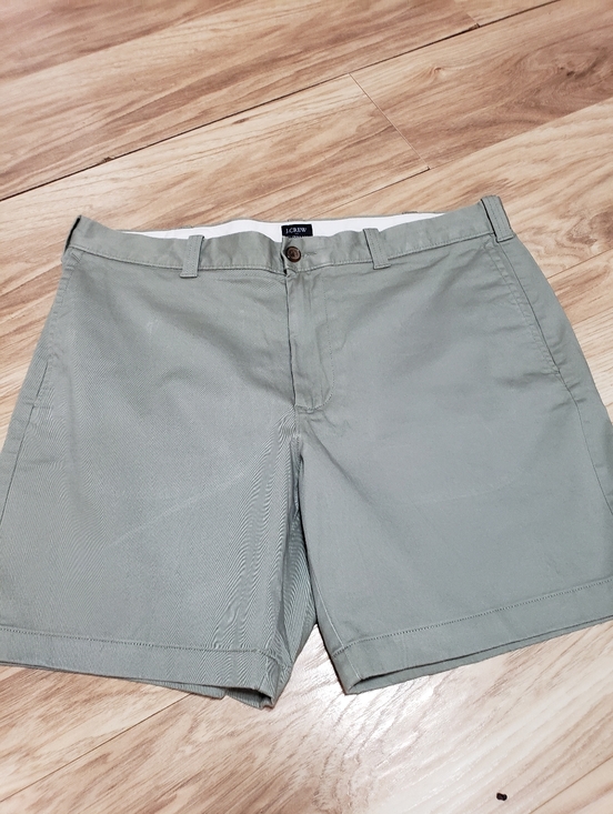 Other - J.Crew Men 36 Olive Green 7in Inseam Shorts New No Tags